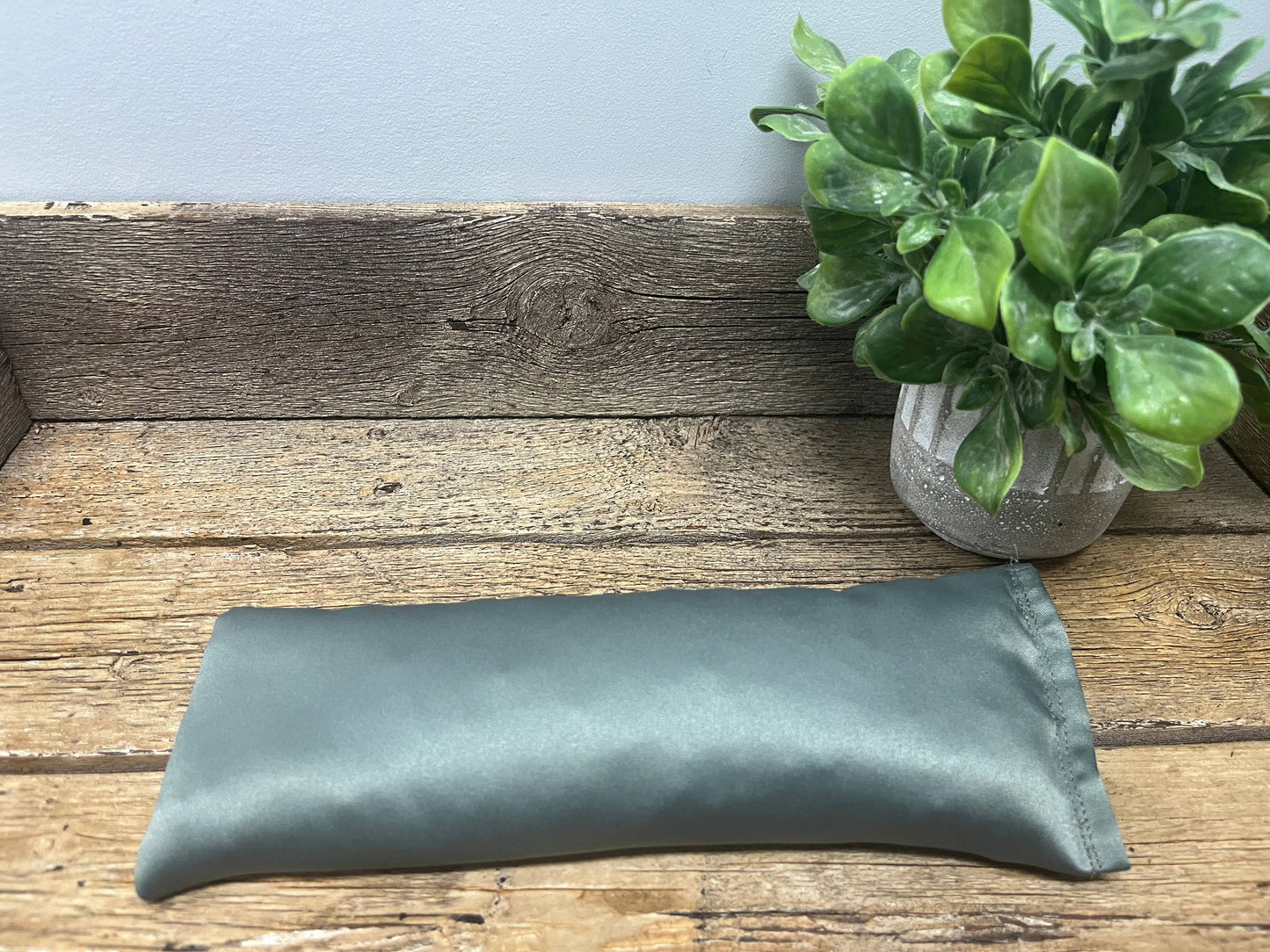 Eye Pillow with Lavender & Chamomile - Made by Survivors